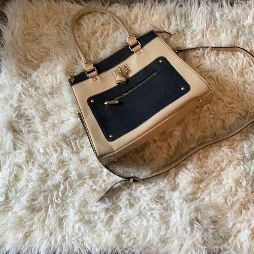 Charming Charlie Purse